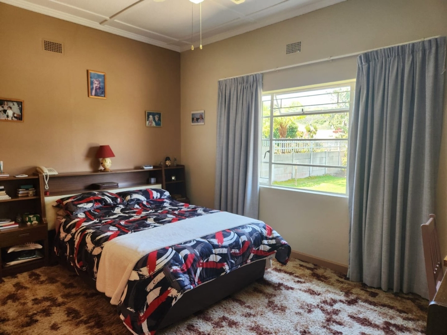 4 Bedroom Property for Sale in Denneoord Western Cape